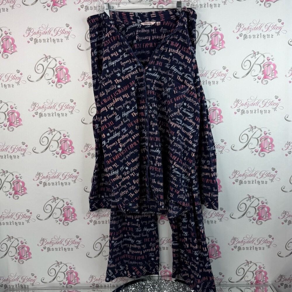 La Vie En Rose set 2 piece pants and top Navy and Pink Printed Pajama Set